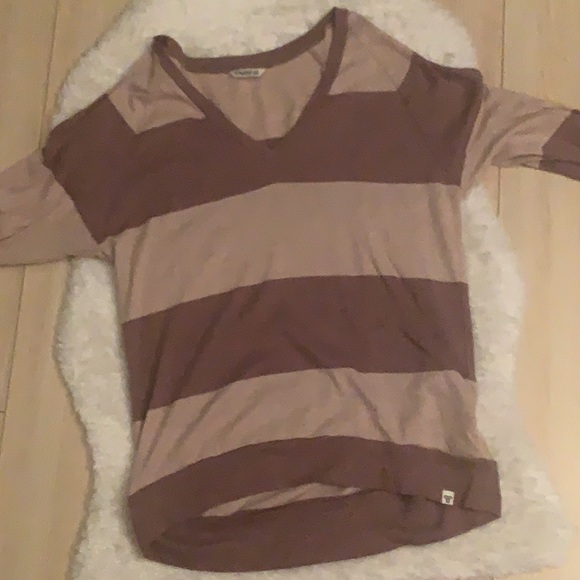 TNA Sweatshirt - Picture 3 of 4